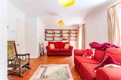 photo for Edlesborough, Buckinghamshire