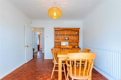 photo for Edlesborough, Buckinghamshire