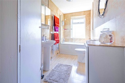 photo for Eaton Bray, Dunstable, Bedfordshire