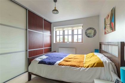 photo for Leighton Road, Northall