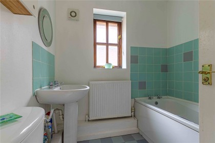 photo for Leighton Road, Northall