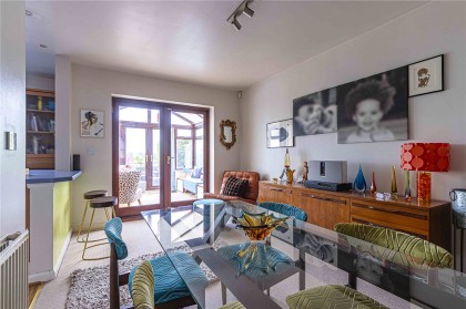 photo for Leighton Road, Northall