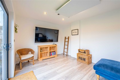 photo for Aston Clinton, Aylesbury, Buckinghamshire