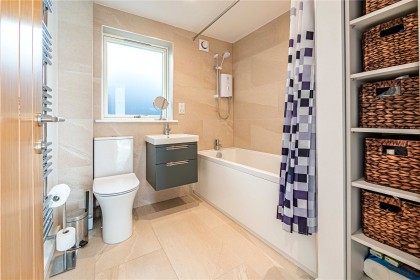 photo for Edlesborough, Buckinghamshire