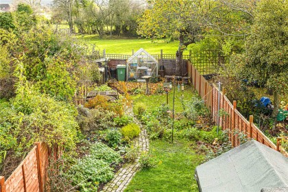 photo for Eaton Bray, Central Bedfordshire