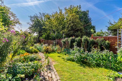 photo for Eaton Bray, Central Bedfordshire