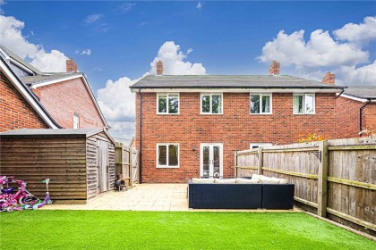 photo for Edlesborough, Buckinghamshire