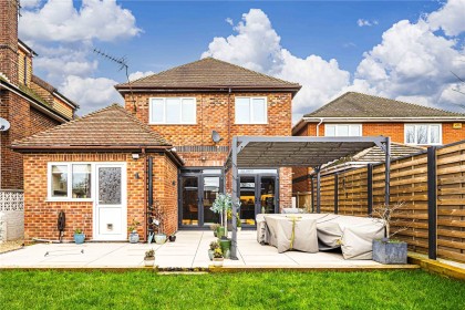 photo for Eaton Bray, Central Bedfordshire
