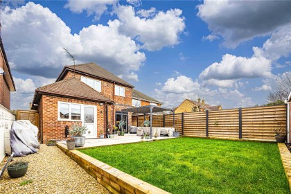 photo for Eaton Bray, Central Bedfordshire