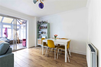 photo for Eaton Bray, Central Bedfordshire