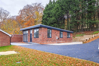 photo for Whipsnade, Central Bedfordshire