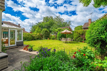 photo for Eaton Bray, Central Bedfordshire