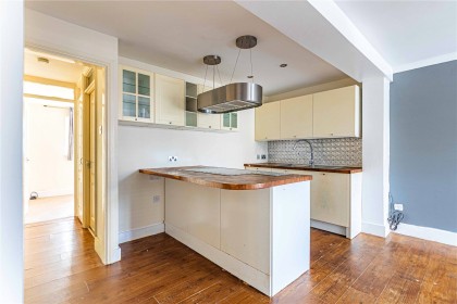 photo for Eaton Bray, Bedfordshire