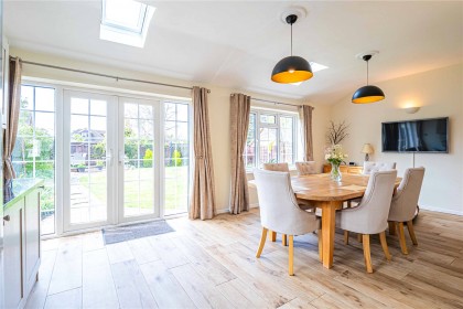 photo for Eaton Bray, Central Bedfordshire