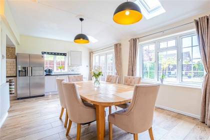 photo for Eaton Bray, Central Bedfordshire