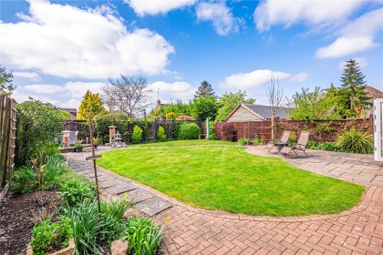 photo for Eaton Bray, Central Bedfordshire