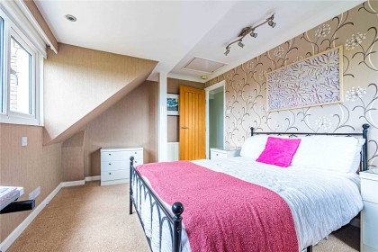 photo for Eaton Bray, Central Bedfordshire