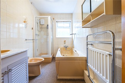 photo for Eaton Bray, Central Bedfordshire