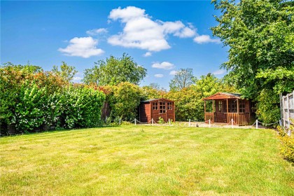 photo for Eaton Bray, Central Bedfordshire