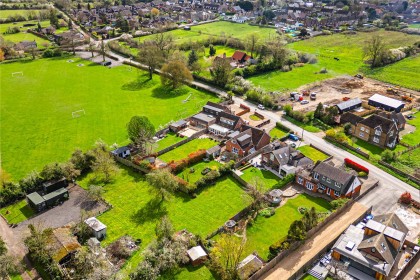 photo for Eaton Bray, Central Bedfordshire