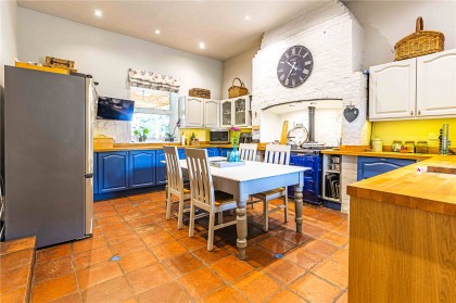 photo for Slapton, Buckinghamshire