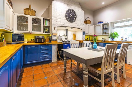 photo for Slapton, Buckinghamshire