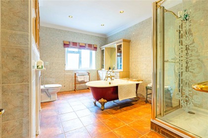 photo for Slapton, Buckinghamshire