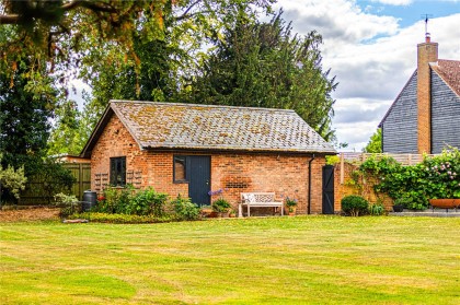 photo for Slapton, Buckinghamshire