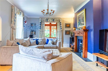 photo for Slapton, Buckinghamshire