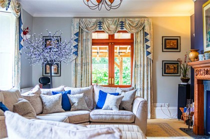 photo for Slapton, Buckinghamshire