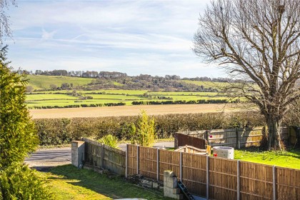 photo for Edlesborough, Buckinghamshire