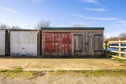 photo for Edlesborough, Buckinghamshire