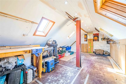 photo for Edlesborough, Buckinghamshire