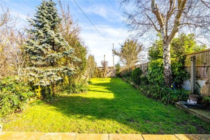 photo for Edlesborough, Buckinghamshire