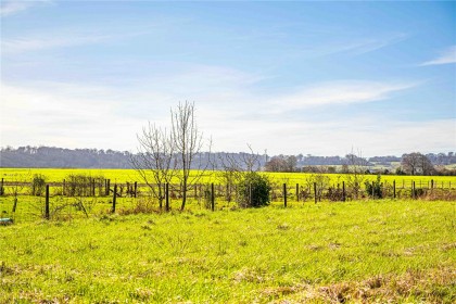 photo for Edlesborough, Buckinghamshire
