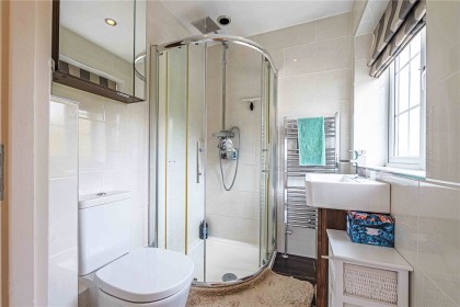 photo for Caddington, Central Bedfordshire