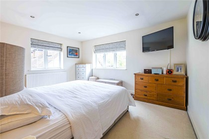 photo for Caddington, Central Bedfordshire