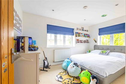 photo for Caddington, Central Bedfordshire