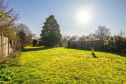 photo for Eaton Bray, Central Bedfordshire
