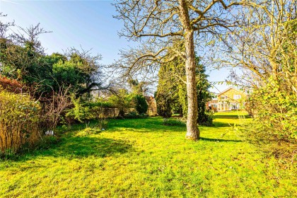 photo for Eaton Bray, Central Bedfordshire