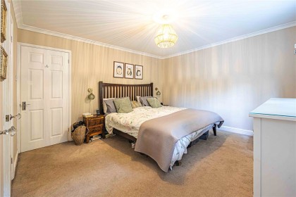 photo for Studham, Dunstable, Central Bedfordshire