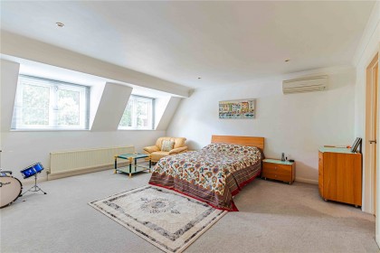 photo for Studham, Central Bedfordshire