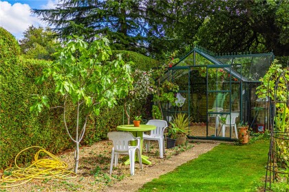 photo for Studham, Central Bedfordshire