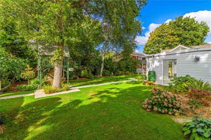 photo for Studham, Central Bedfordshire