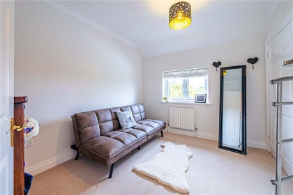 photo for Slapton, Leighton Buzzard, Buckinghamshire