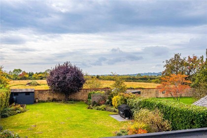 photo for Slapton, Leighton Buzzard, Buckinghamshire