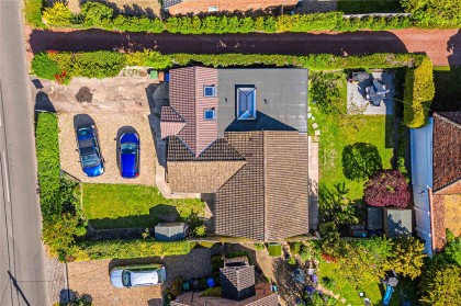 photo for Edlesborough, Buckinghamshire