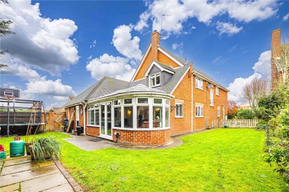 photo for Eaton Bray, Central Bedfordshire