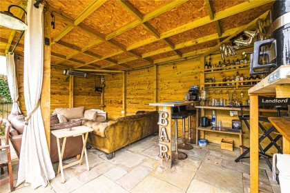 photo for Eaton Bray, Central Bedfordshire