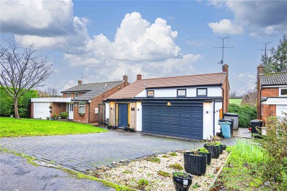 photo for Studham, Central Bedfordshire